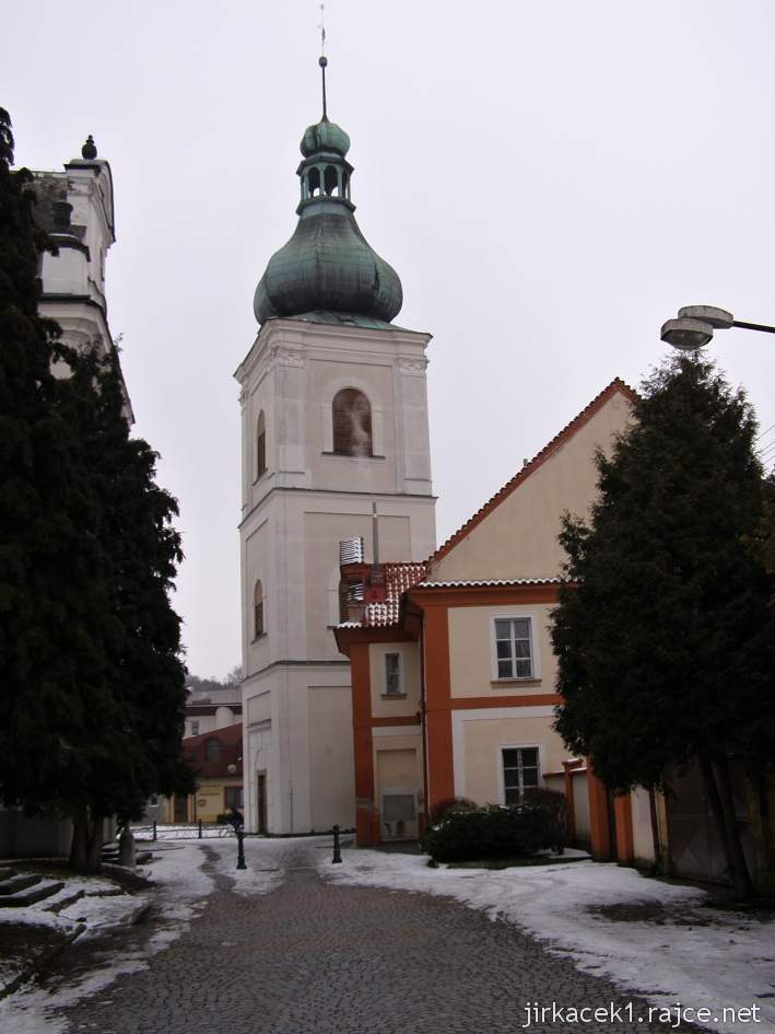 Choceň - kostel sv. Františka Serafínského a zvonice