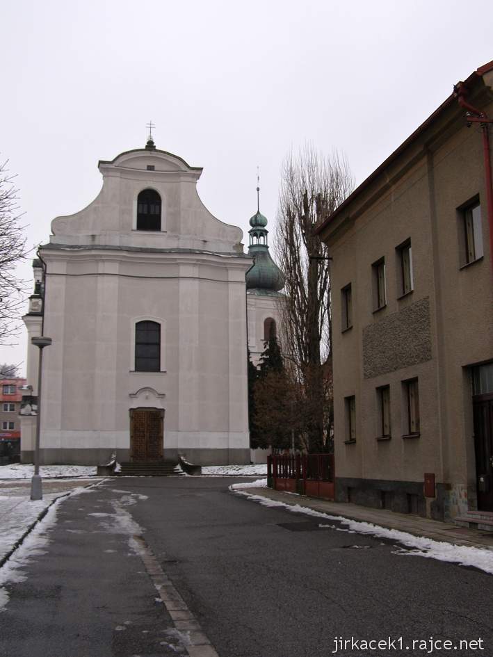 Choceň - kostel sv. Františka Serafínského a zvonice - čelní pohled