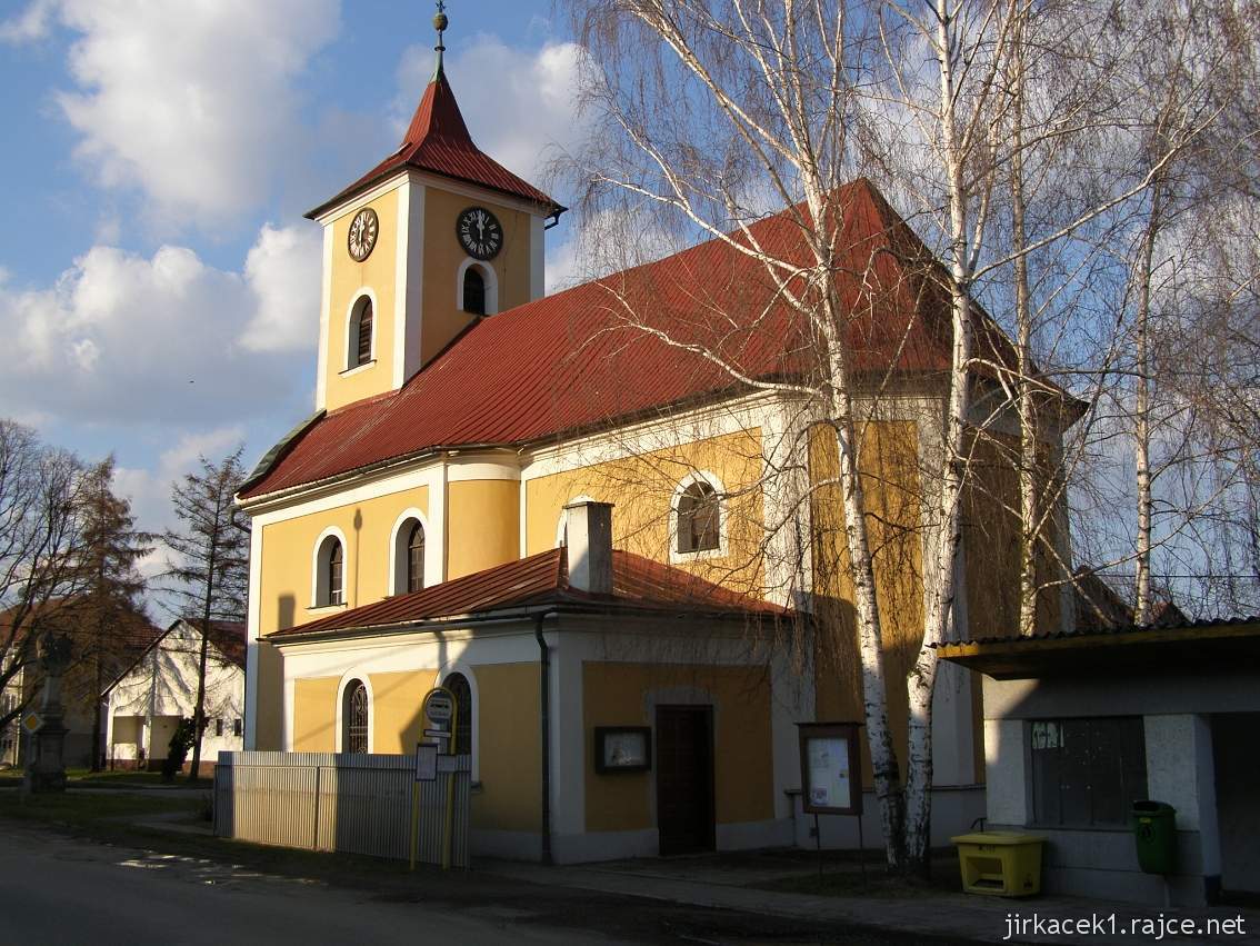 Moravská Huzová - kostel sv. Floriána