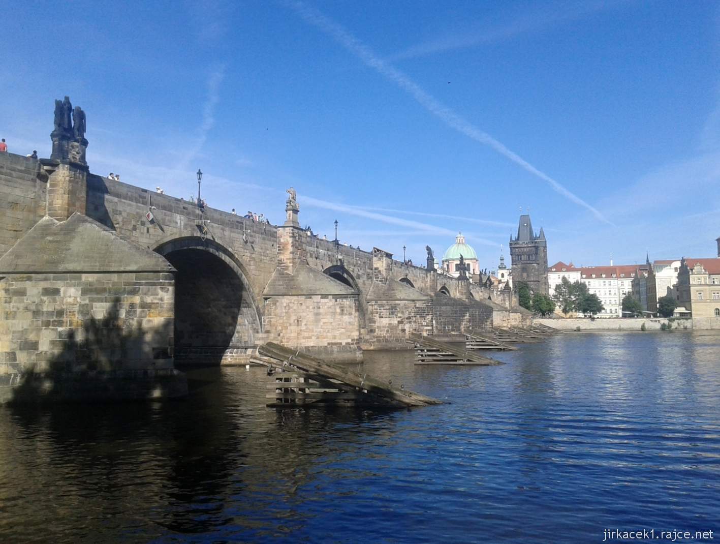 Praha - Staroměstská mostecká věž - Karlův most a Vltava