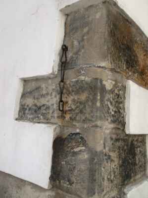 Pranýřový řetěz na renesanční věži radnice v Karviné-Fryštátu.
