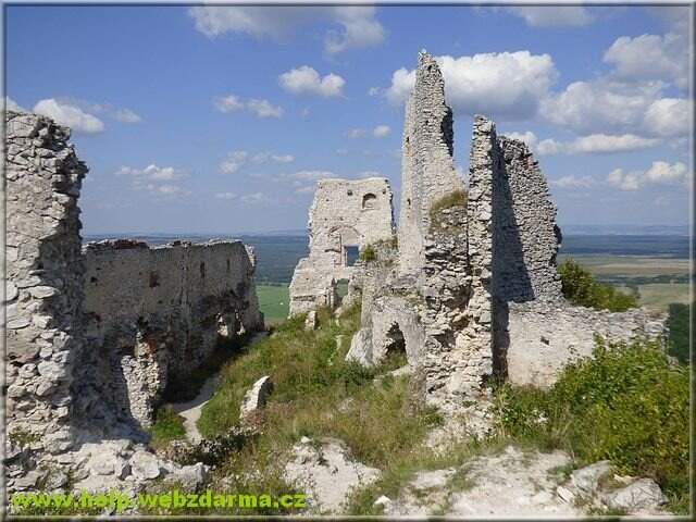 hrad zvnutra