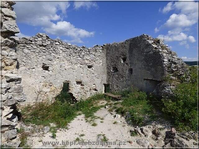 hrad zvnutra