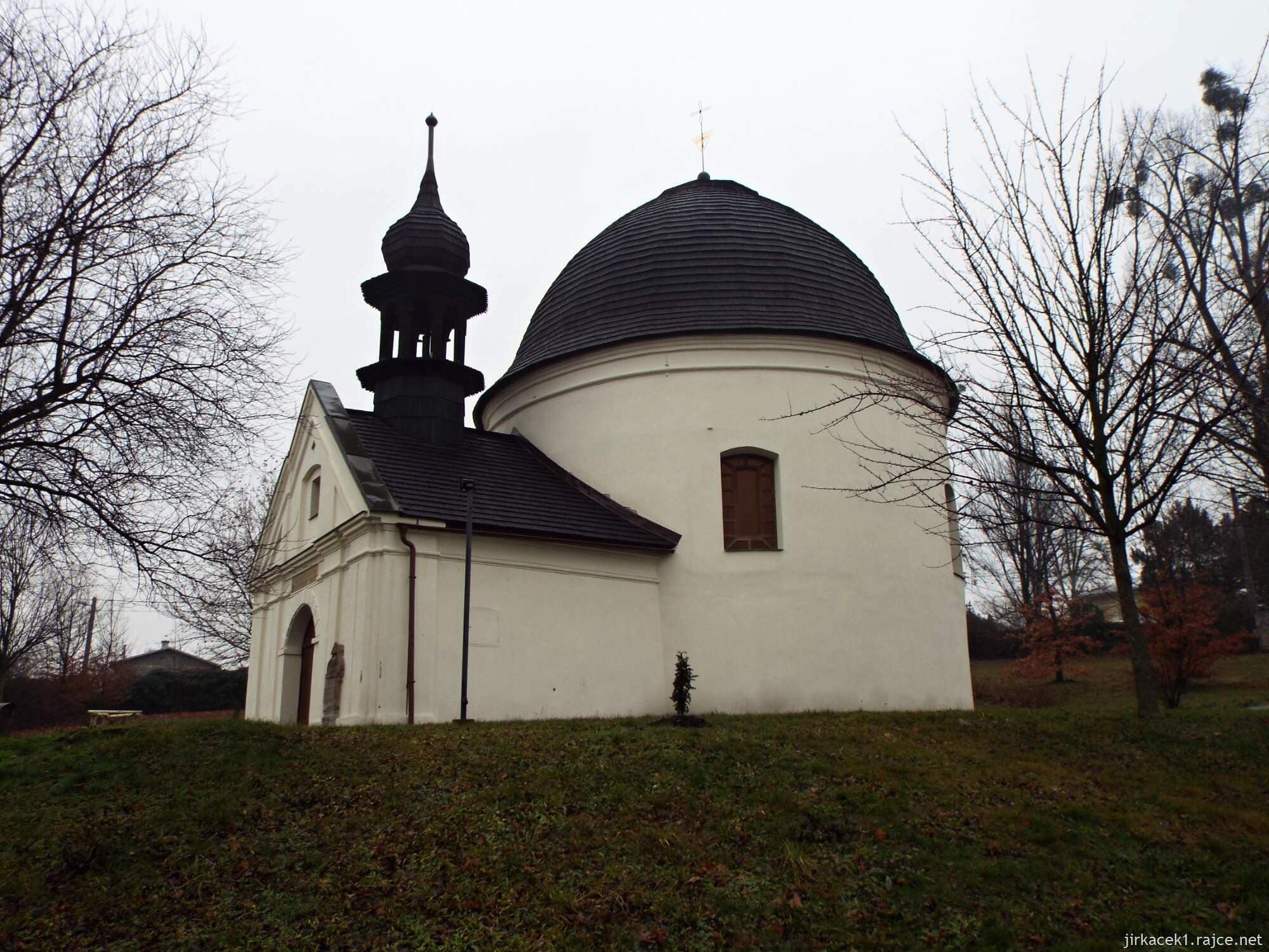 B - Fulnek - kaple sv. Rocha a Šebestiána 20 - boční pohled