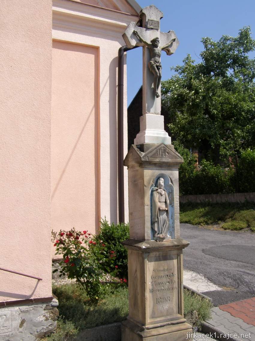 Závada - kaple sv. Urbana - kříž s Kristem