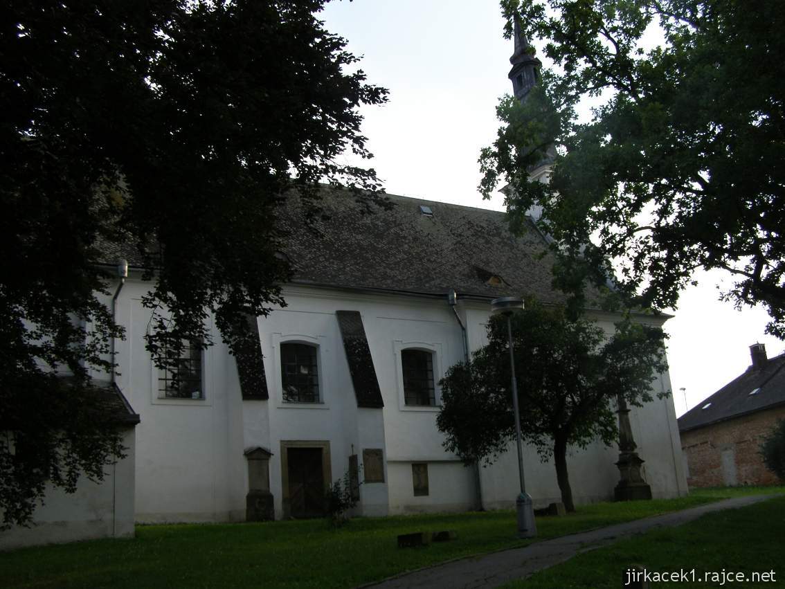 Mohelnice - kostel sv. Stanislava - boční pohled
