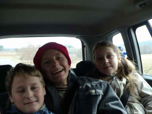 MČR mládeže (Seč, 8. - 15. 3. 2008) - V autě
Lukáš v klobouku