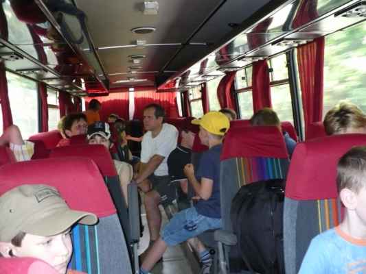 Šachové Zaječice (Seč, 30. 5. - 1. 6. 2008) - Tentokrát jsme jeli zajištěným autobusem
Z Vlašimi jela obrovská výprava