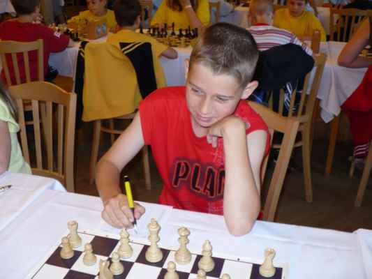 MČR družstev mladších žáků (Kyjov, 13. - 15. 6. 2008) - 4. šachovnice - Filip Zvára 
Uhrál 2,5 bodu