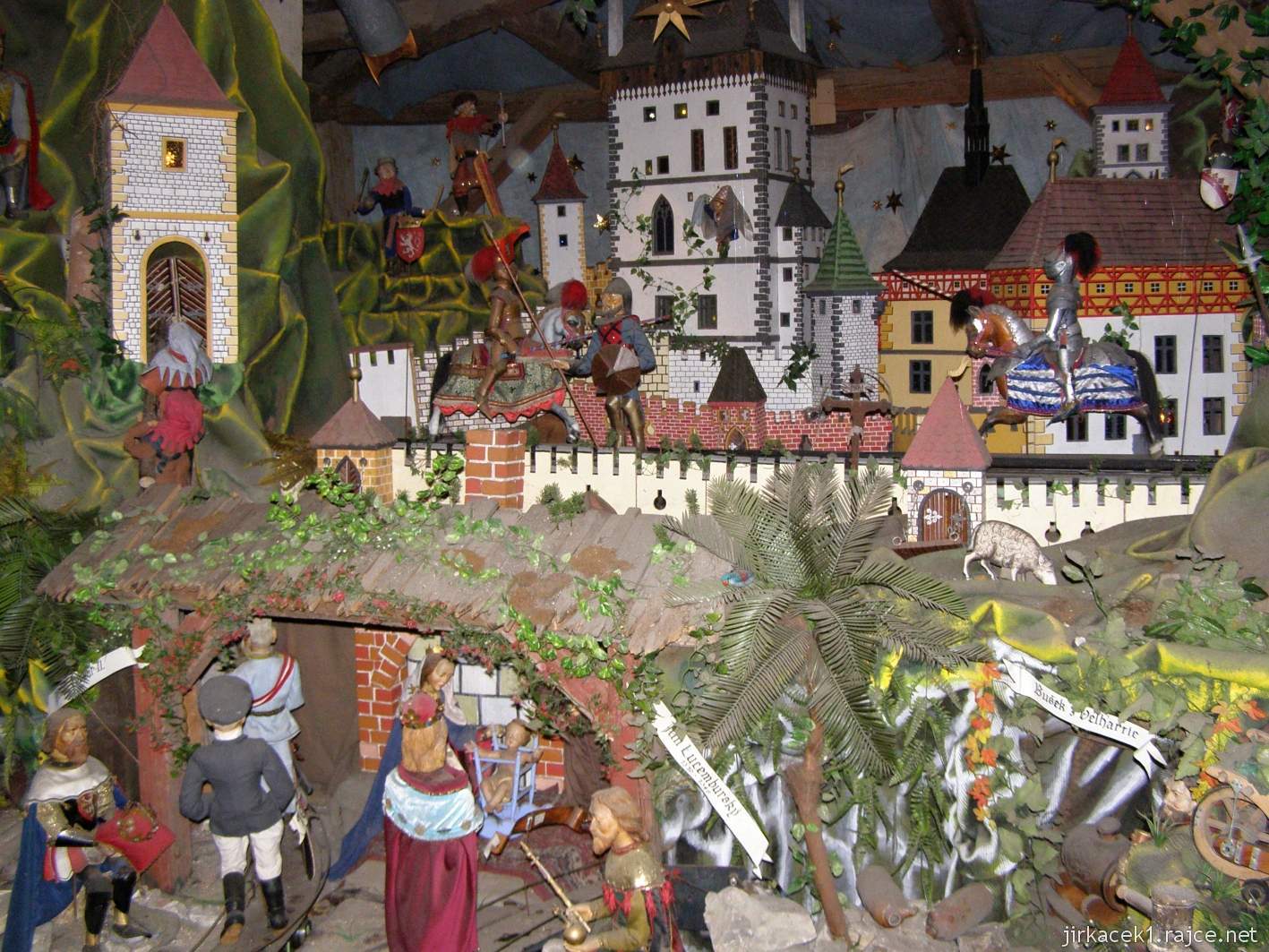 muzeum betlémů Karlštejn 22 - expozice v patře - Královský betlém