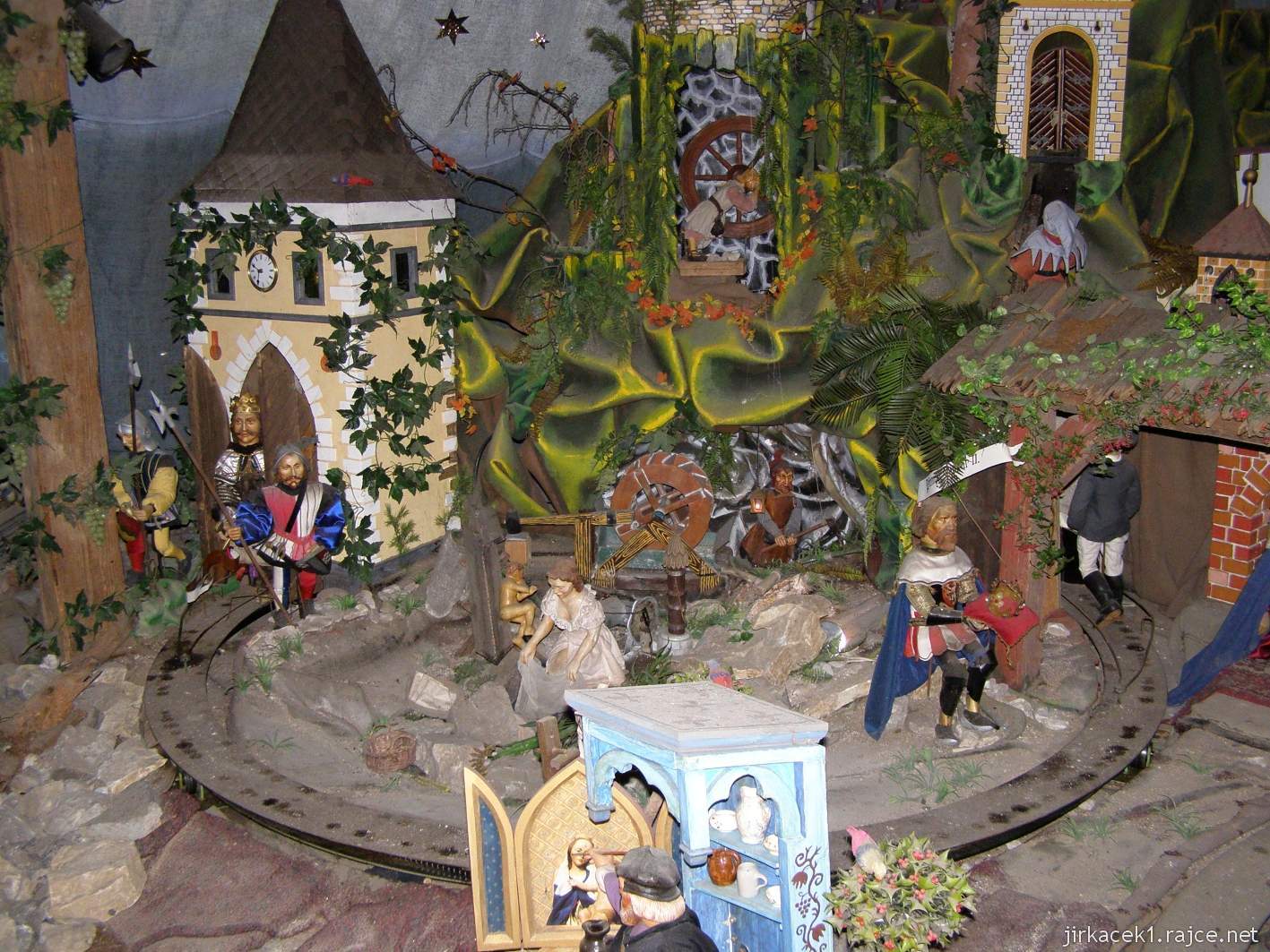 muzeum betlémů Karlštejn 23 - expozice v patře - Královský betlém