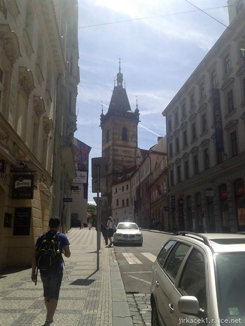 Praha - Novoměstská radnice 10 - pohled z dálky