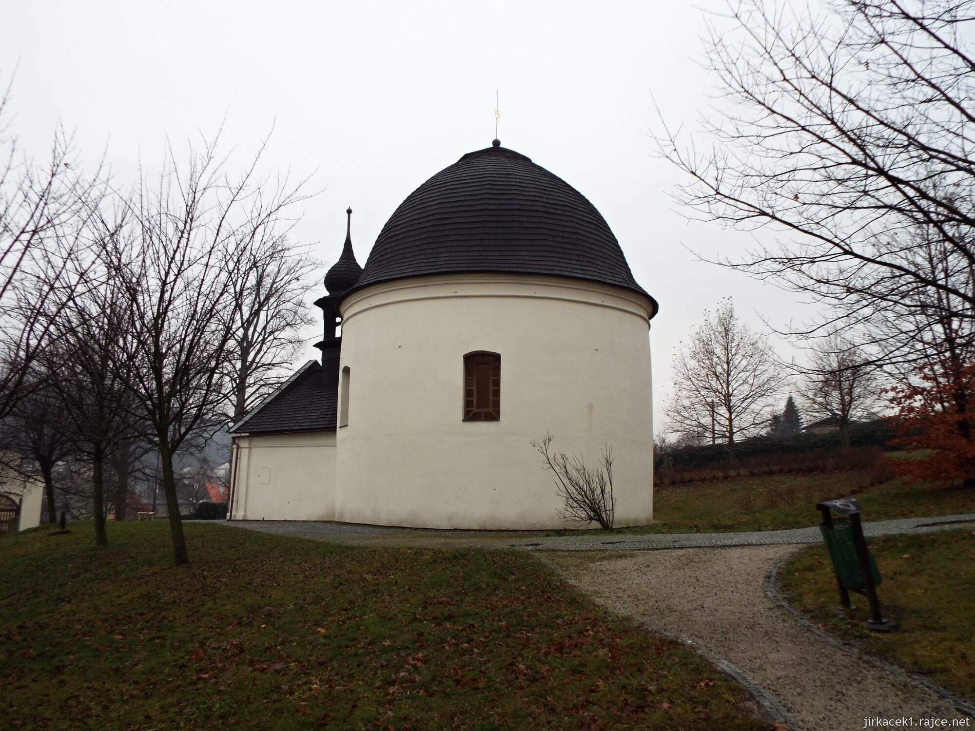 B - Fulnek - kaple sv. Rocha a Šebestiána 23 - zadní pohled