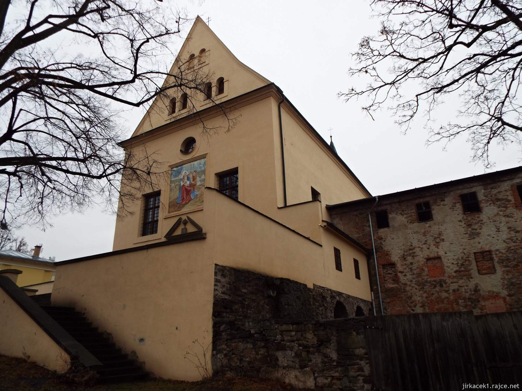 C - Fulnek - kostel sv. Josefa a kapucínský klášter 06 - klášter a kostel