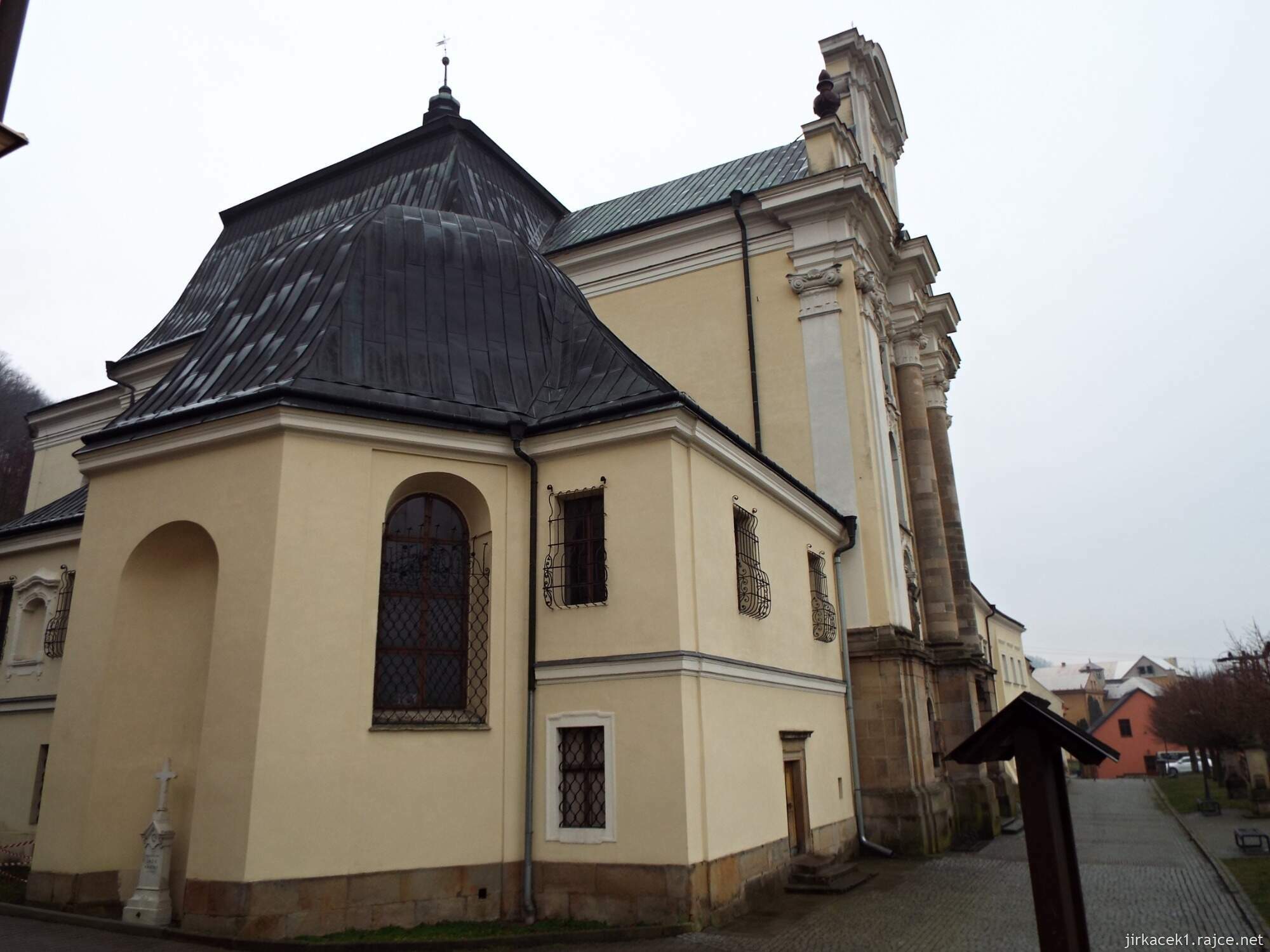 I - Fulnek - kostel Nejsvětější Trojice 14 - boční kaple