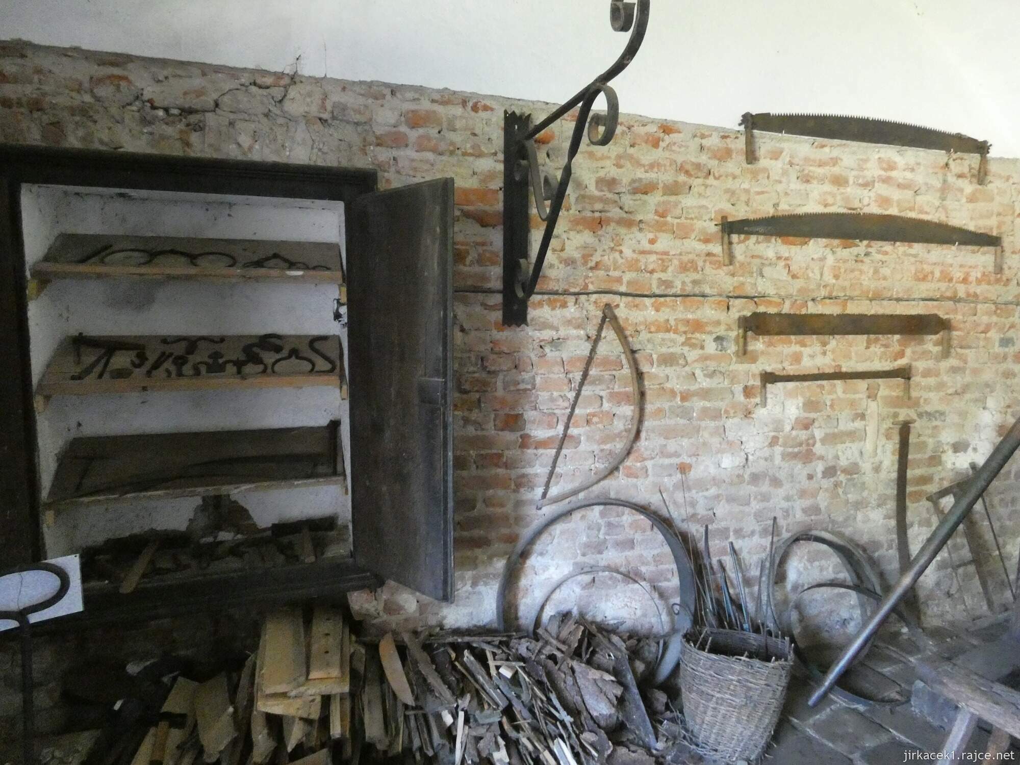 F - Holešov - Zemanova kovárna - Malé muzeum kovářství 016