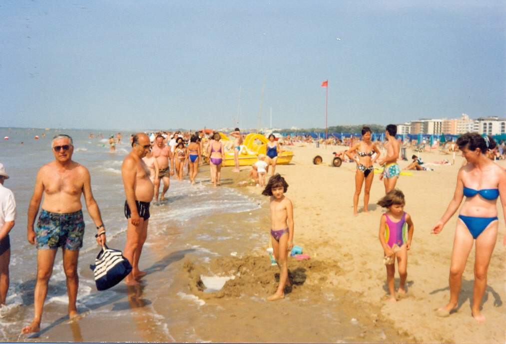 rajce.idnes детский пляж[ Itálie Bibione 7-1992 – Kájovo – album na Rajčeti