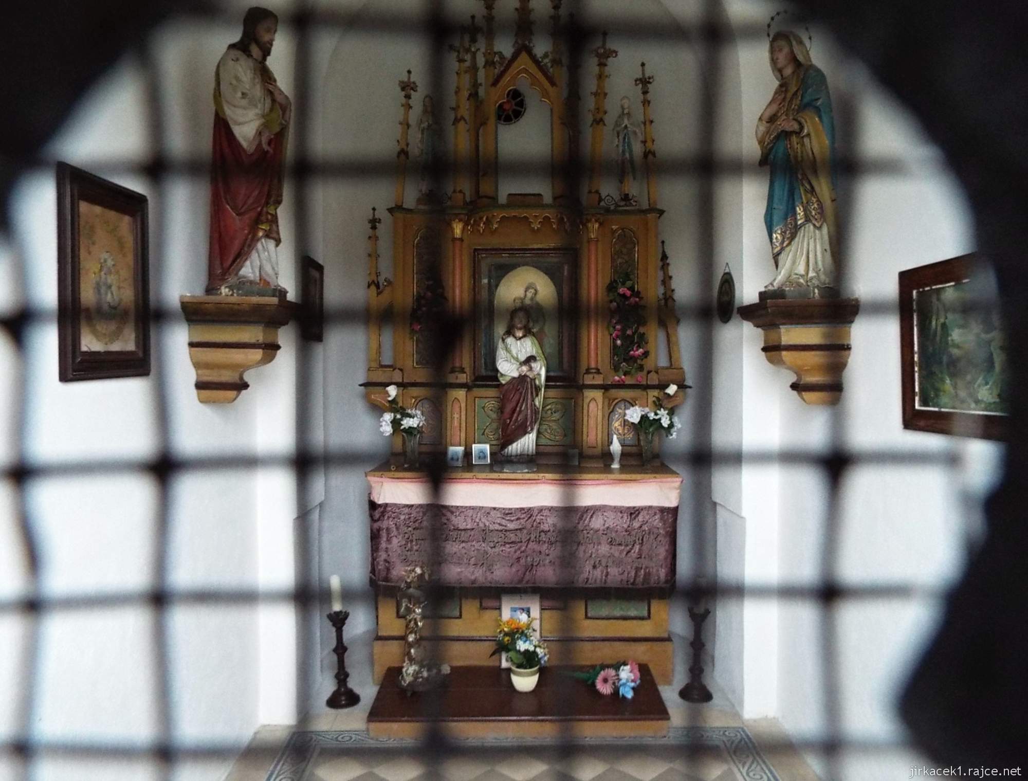 Vranovice - kaple Panny Marie - interiér