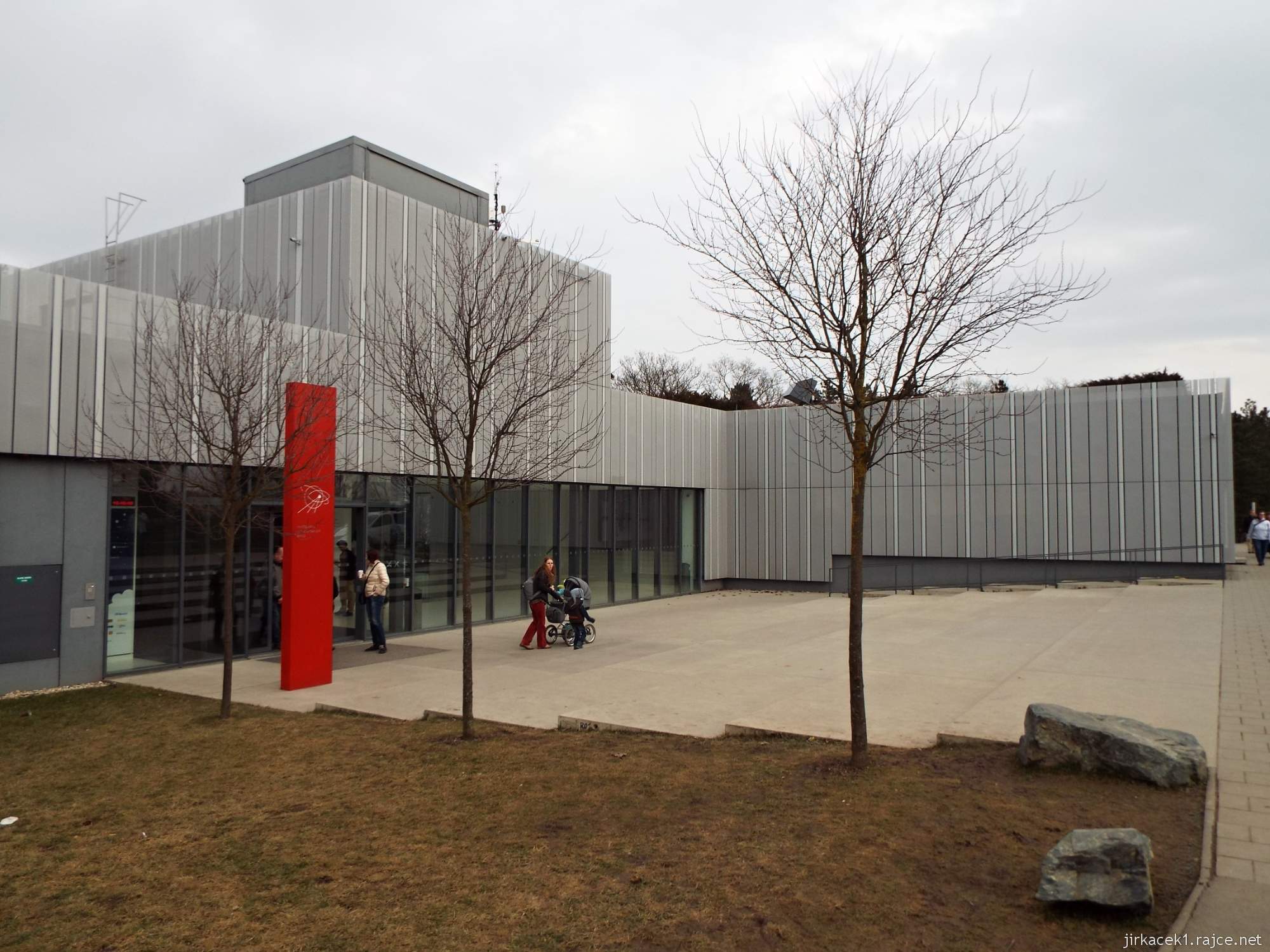 Brno - hvězdárna a planetárium - nová budova planetária