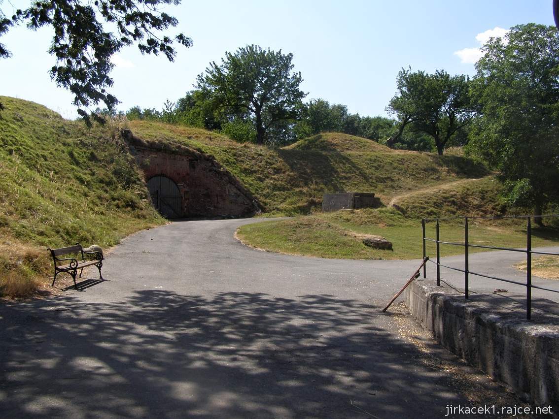 Křelov - barokní pevnost Fort XVII. - vnější valy