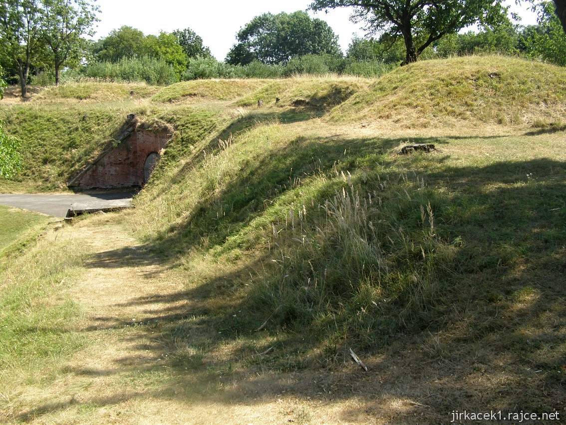 Křelov - barokní pevnost Fort XVII. - vnější valy