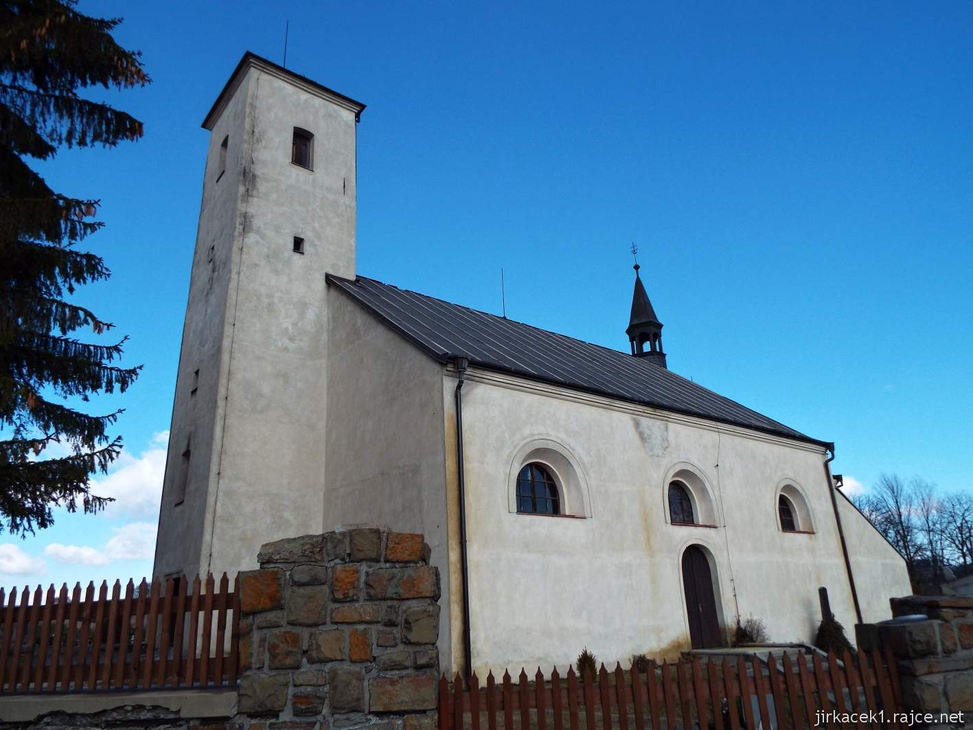 Potštát - kostel Nanebevzetí Panny Marie 07 - celkový pohled