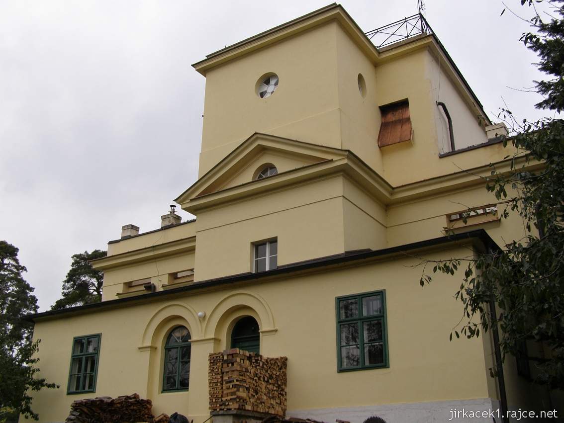 Lednice - Apollonův chrám - zadní pohled