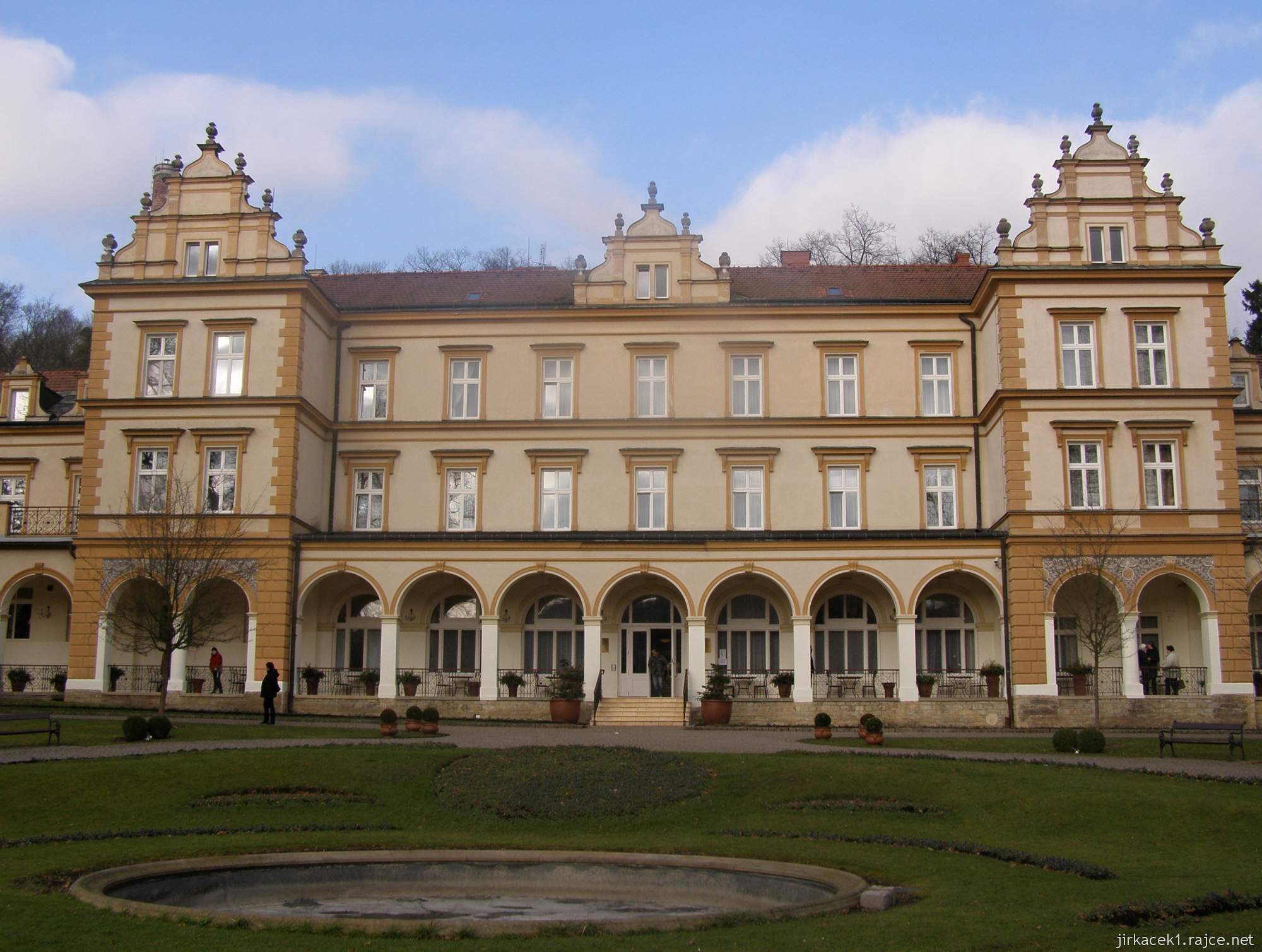 Brandýs - bývalé lázně a rehabilitační ústav