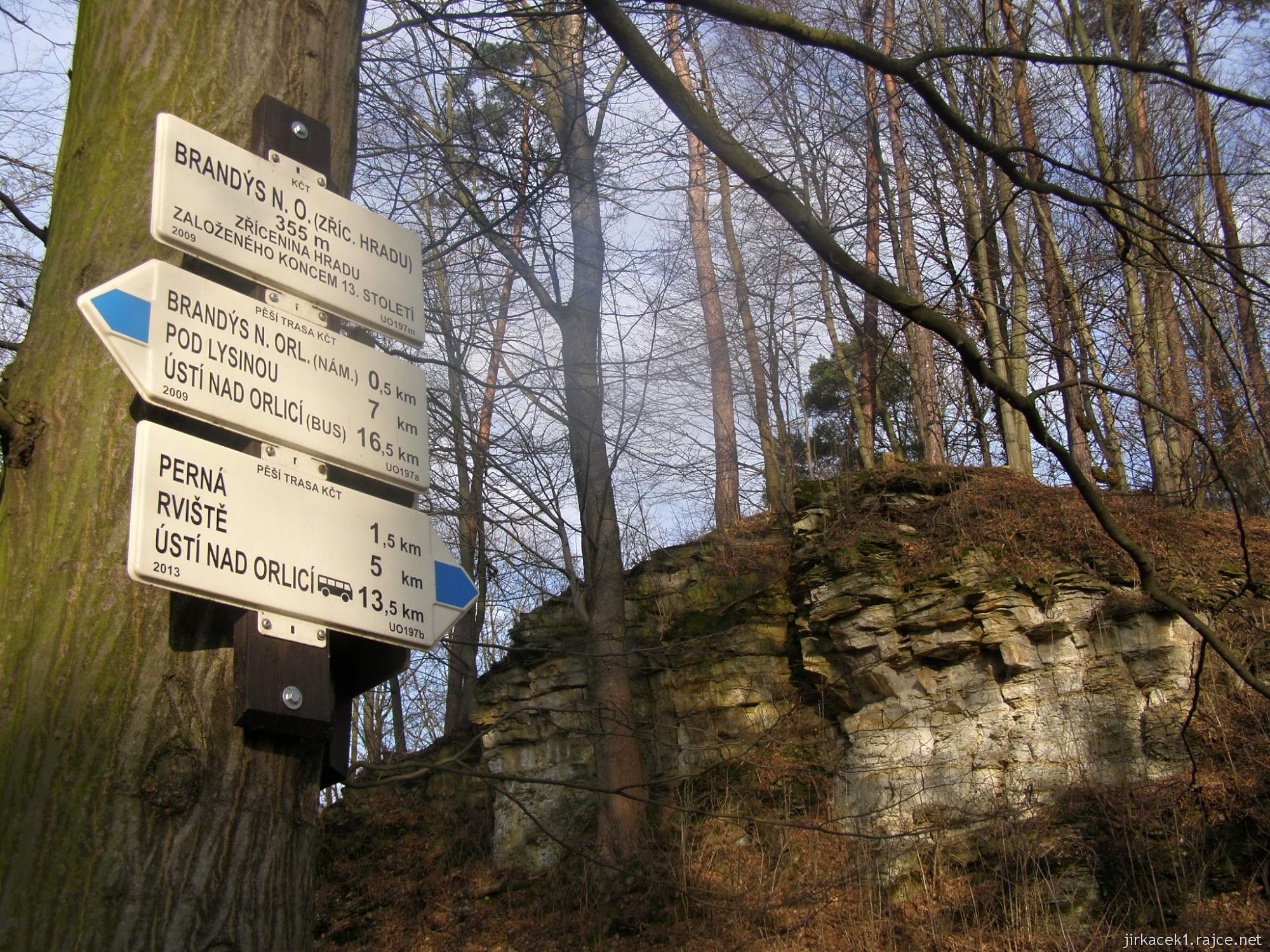 Brandýs - zřícenina hradu - rozcestník
