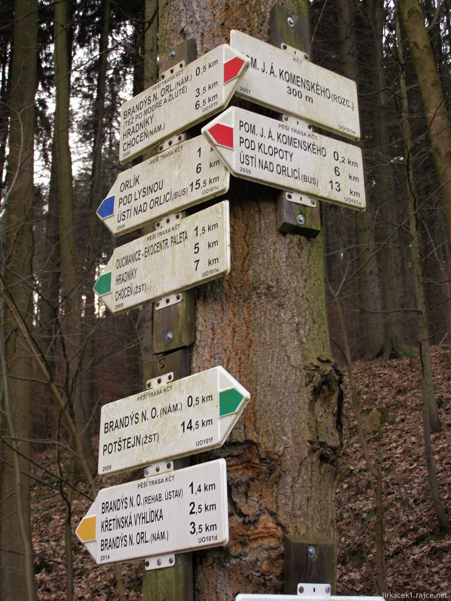 Brandýs - Bludiště a památník J.A. Komenského - rozcestník