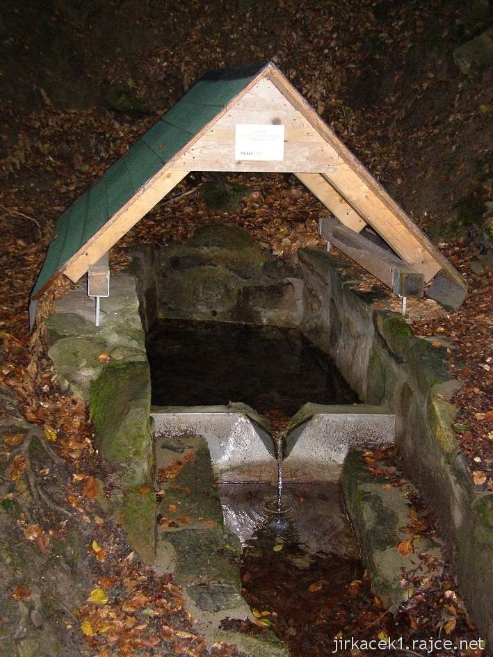 Buchlovice - studánka Sirovátka zvaná též U trampa
