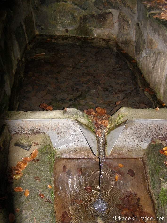 Buchlovice - studánka Sirovátka zvaná též U trampa