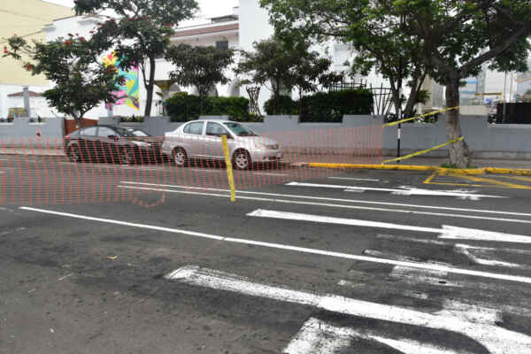 Lima - Nedělní ráno a uzavřené ulice pro sportující peruánce...