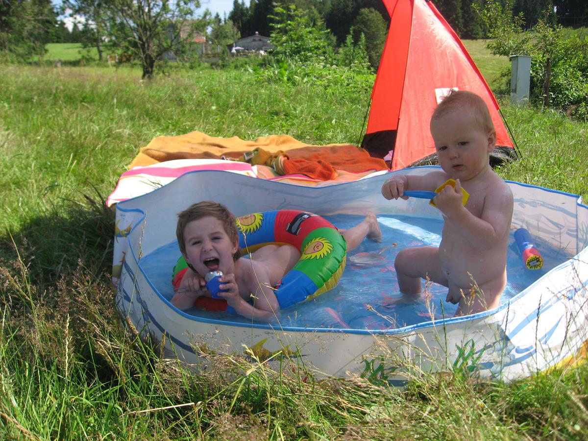 rajce.idnes. prazdniny " Prazdniny 2011- cervenec – kasparci12 – album na Rajčeti